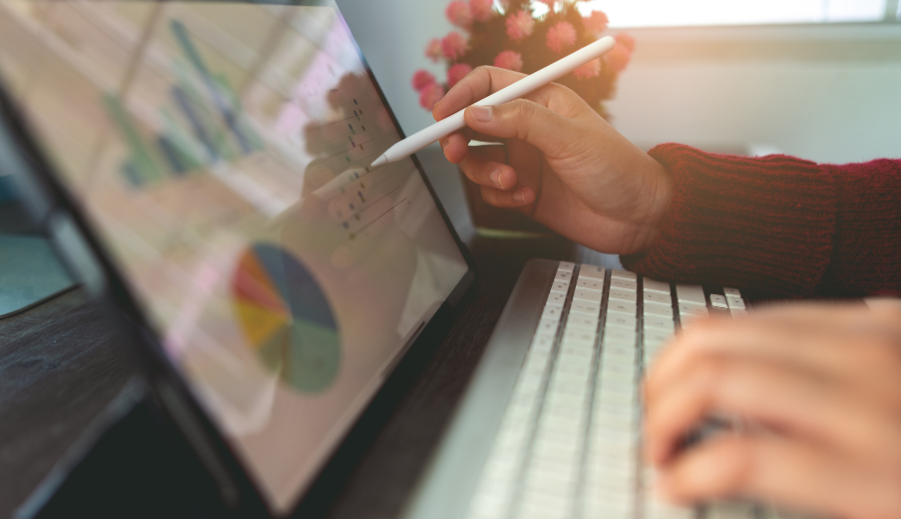 The Intersection of AI and Emotional Intelligence in the Workplace